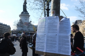 Nuit, Debout Place de la République, Paris, le 19 avril 2019; manifeste de la commission Climat et Écologie. Crédit : D.A